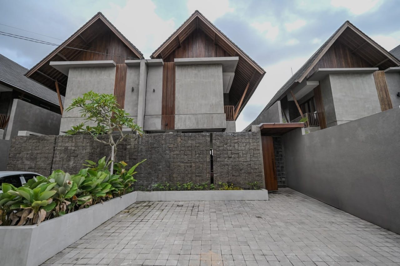 2-Bedroom Villa with Paddy Field Views for Rent in Kedungu