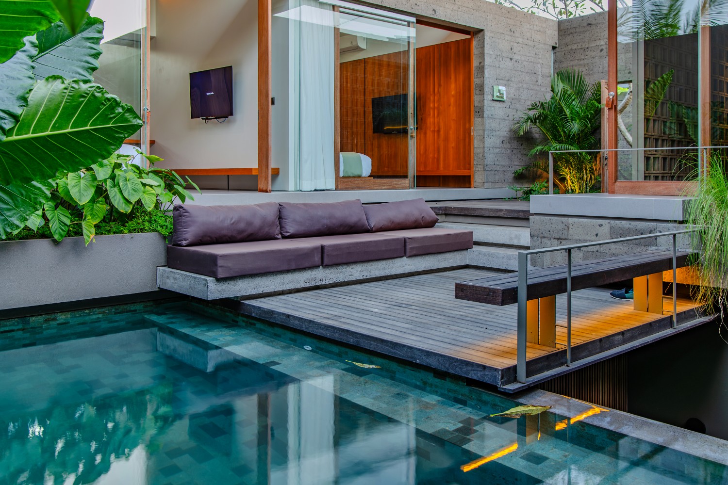 Domisili Villa — 3 Bedroom Villa for Rent in Kayutulang