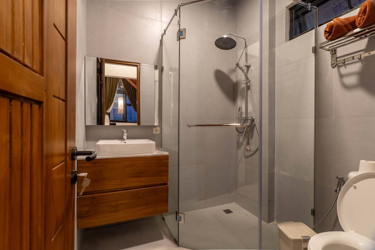 Serenity Twin — 3 Bedroom Villa for Rent in Babakan