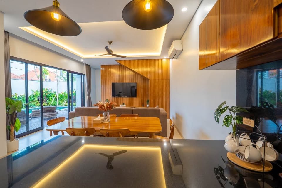 Magdalas Villa — 3 Bedroom Villa for Rent in Berawa