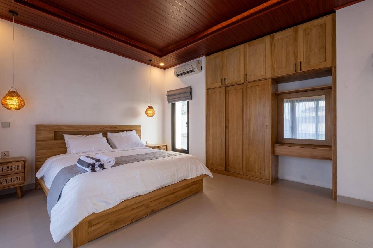 Fully Furnished 2-Bedroom Villa for Rent in Tumbak Bayuh