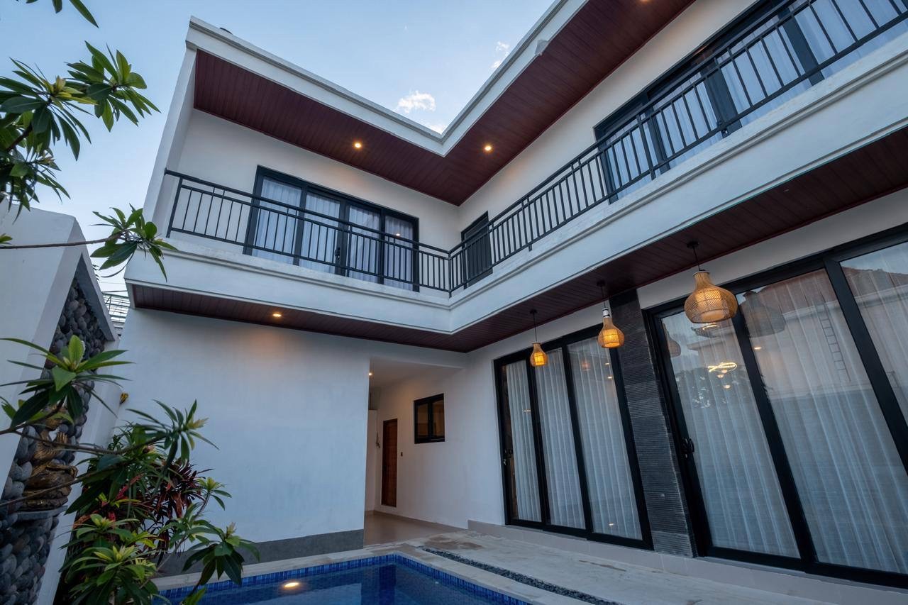 Fully Furnished 2-Bedroom Villa for Rent in Tumbak Bayuh