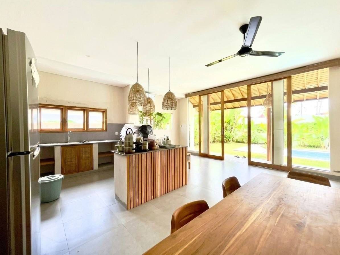 Fully Furnished 3-Bedroom Villa with Large Garden for Rent Near Seseh Beach
