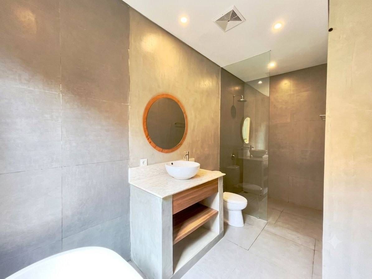 Fully Furnished 3-Bedroom Villa with Large Garden for Rent Near Seseh Beach