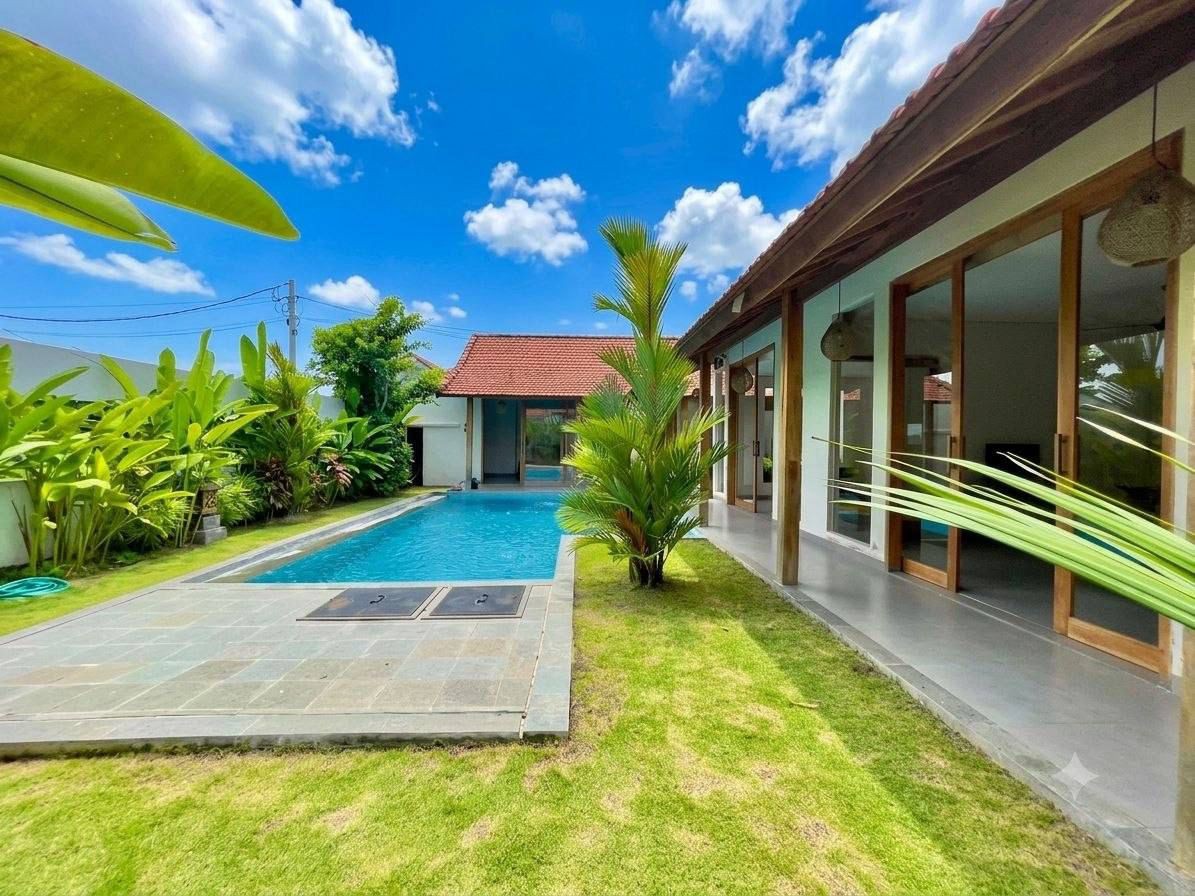 Fully Furnished 3-Bedroom Villa with Large Garden for Rent Near Seseh Beach