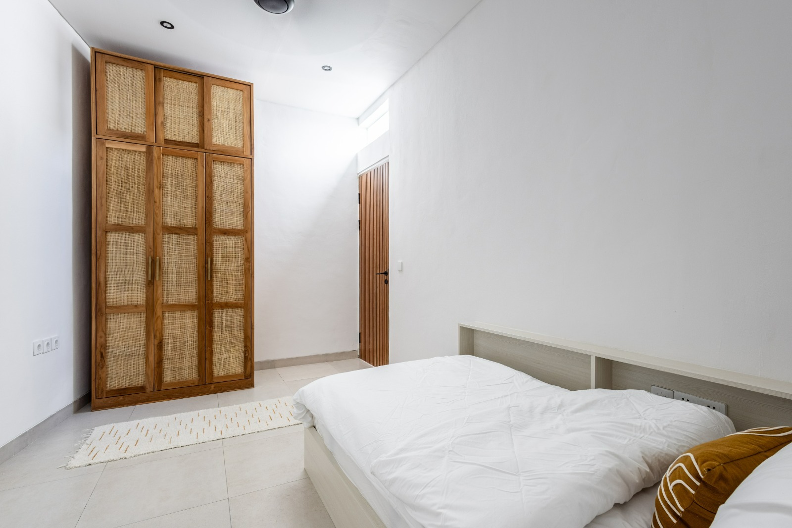 Brand-New 3-Bedroom Villa with River & Green Zone Views in Tumbak Bayuh