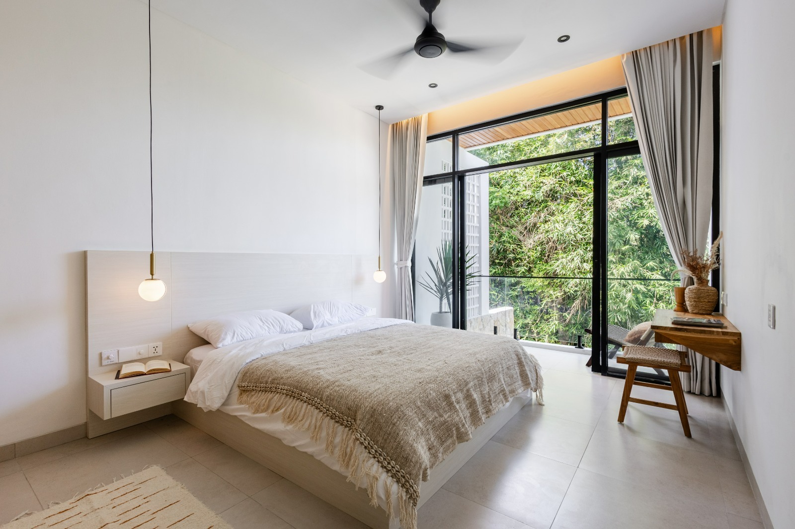 Brand-New 3-Bedroom Villa with River & Green Zone Views in Tumbak Bayuh