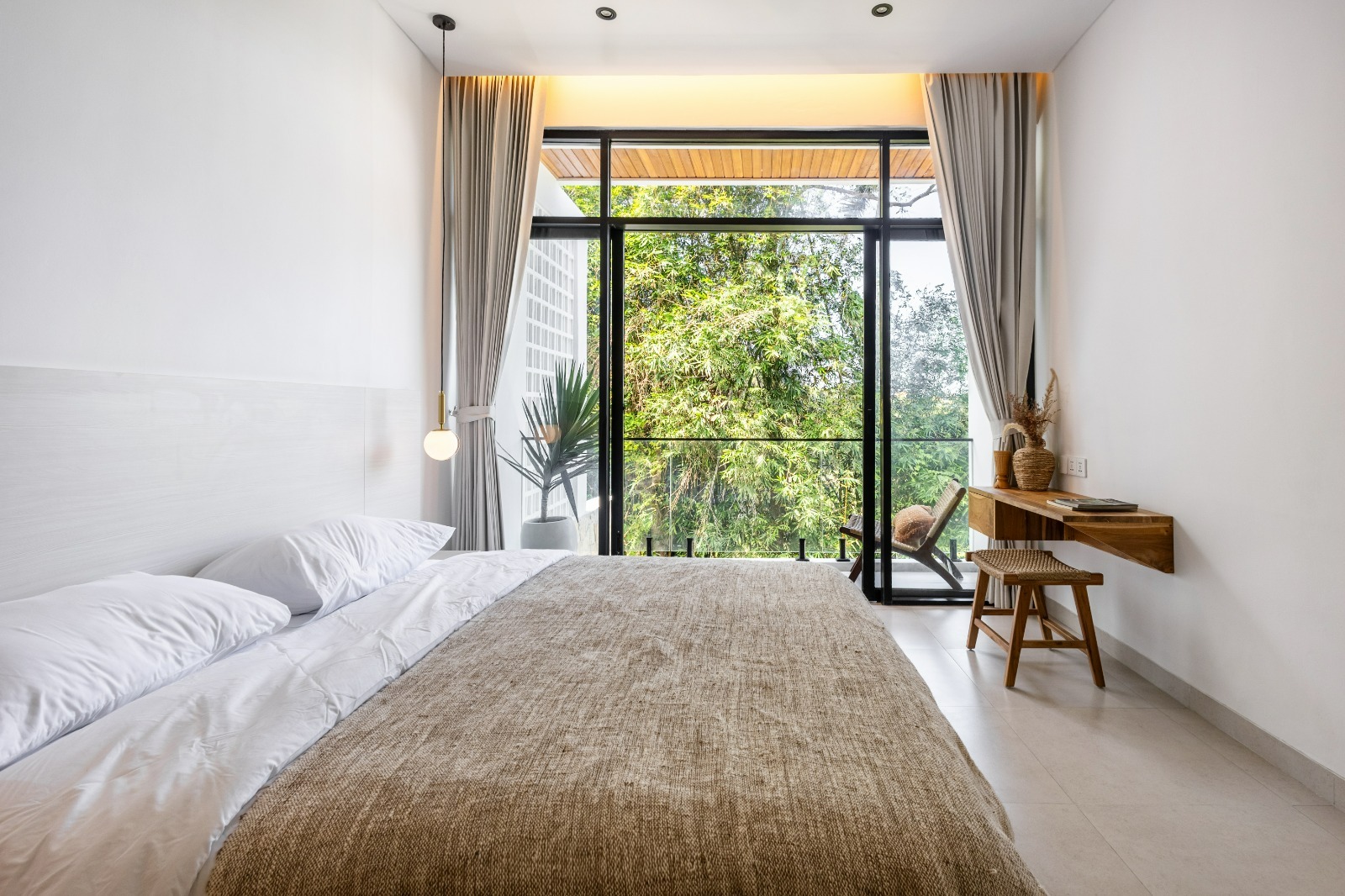 Brand-New 3-Bedroom Villa with River & Green Zone Views in Tumbak Bayuh