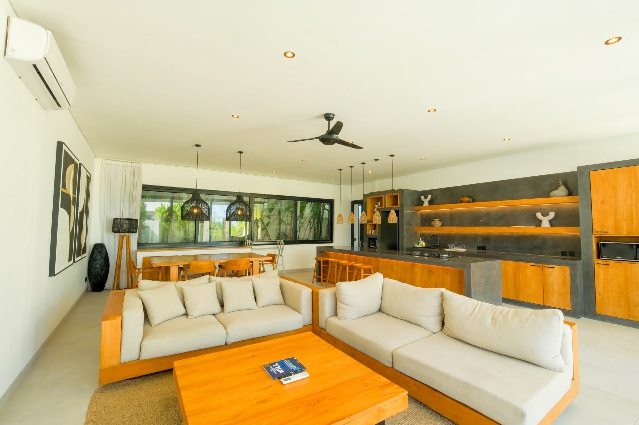 Semi-Luxury 2-Bedroom Villa for Rent in Tumbak Bayuh