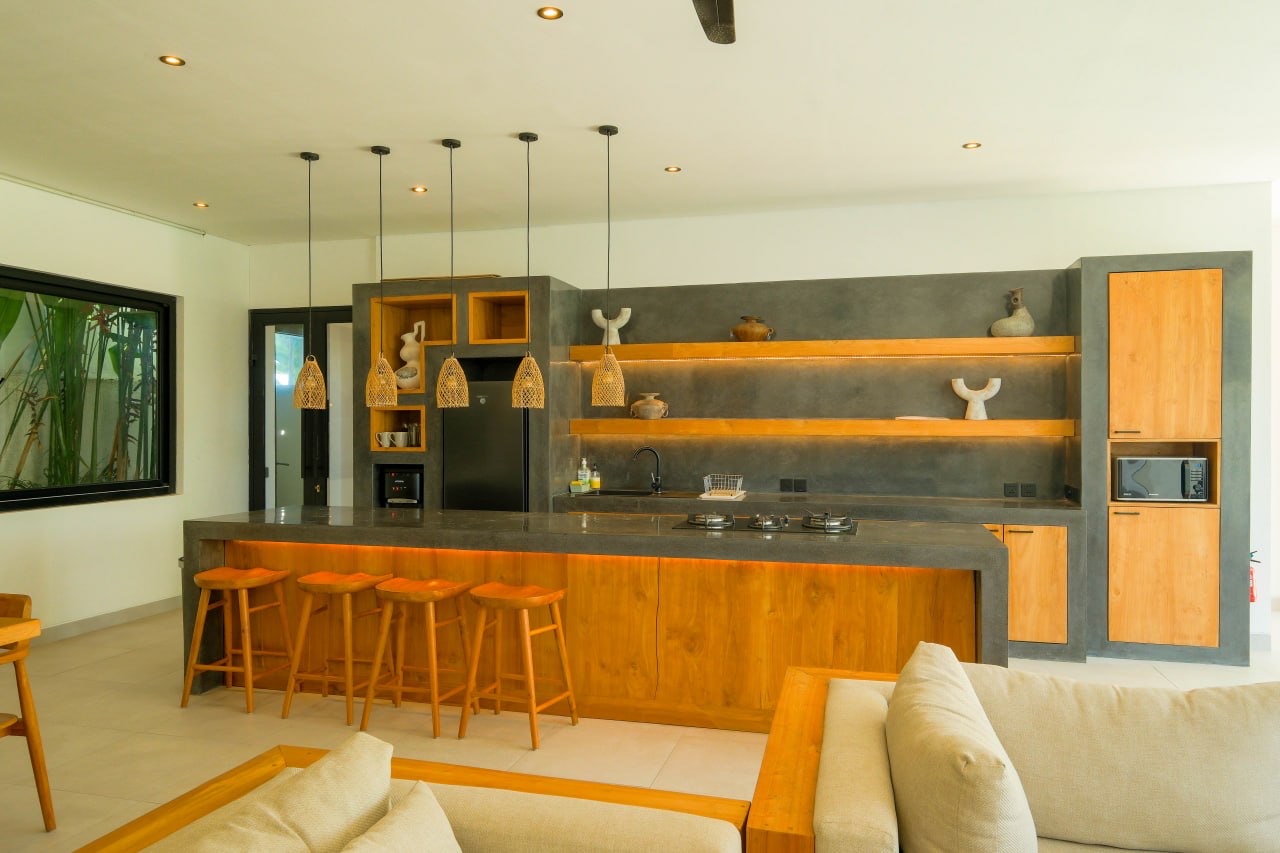 Semi-Luxury 2-Bedroom Villa for Rent in Tumbak Bayuh