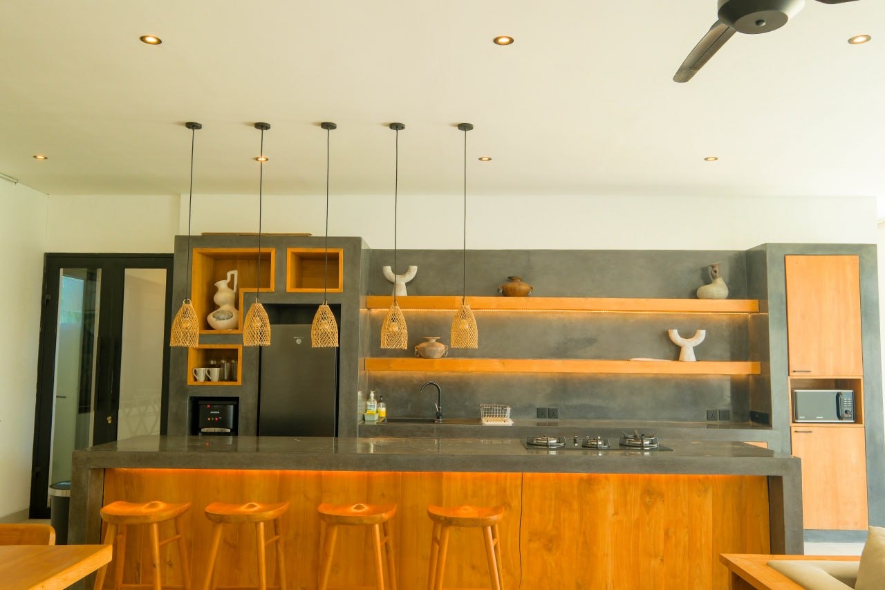 Semi-Luxury 2-Bedroom Villa for Rent in Tumbak Bayuh