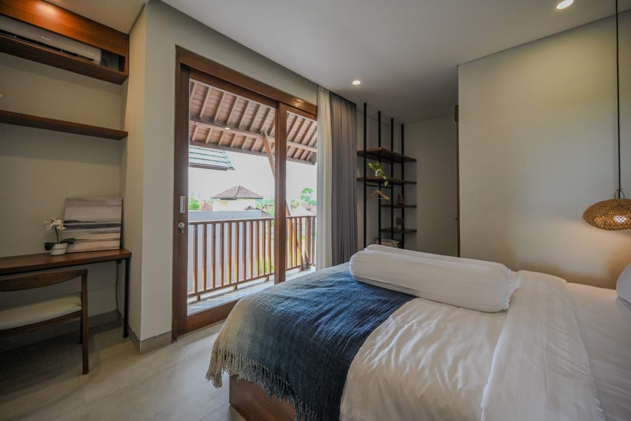 2-Bedroom Villa with Paddy Field Views for Rent in Kedungu