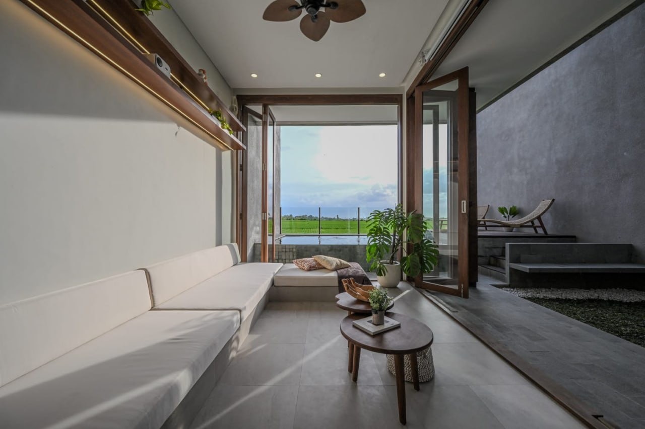 2-Bedroom Villa with Paddy Field Views for Rent in Kedungu