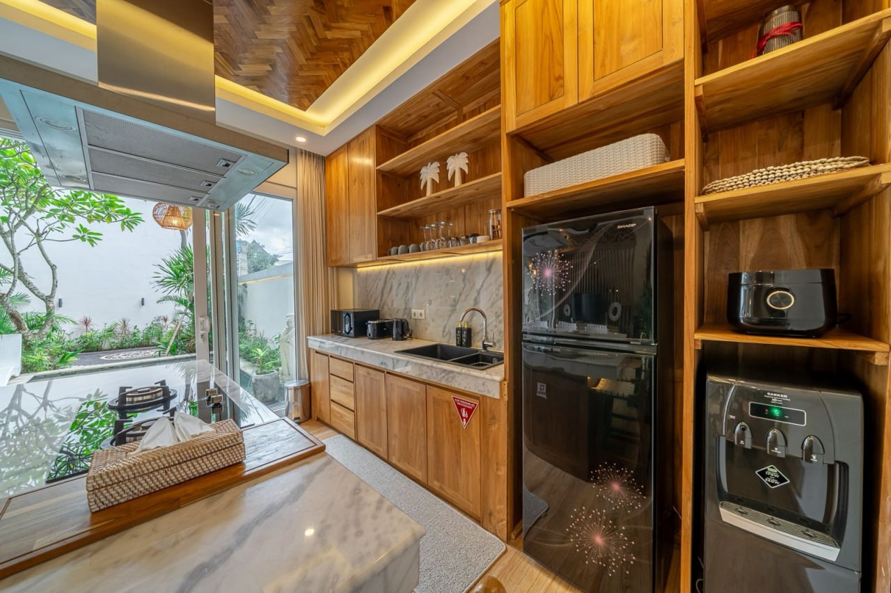 3-Bedroom Villa with Rice Field & Ocean Views for Rent in Tumbak Bayuh