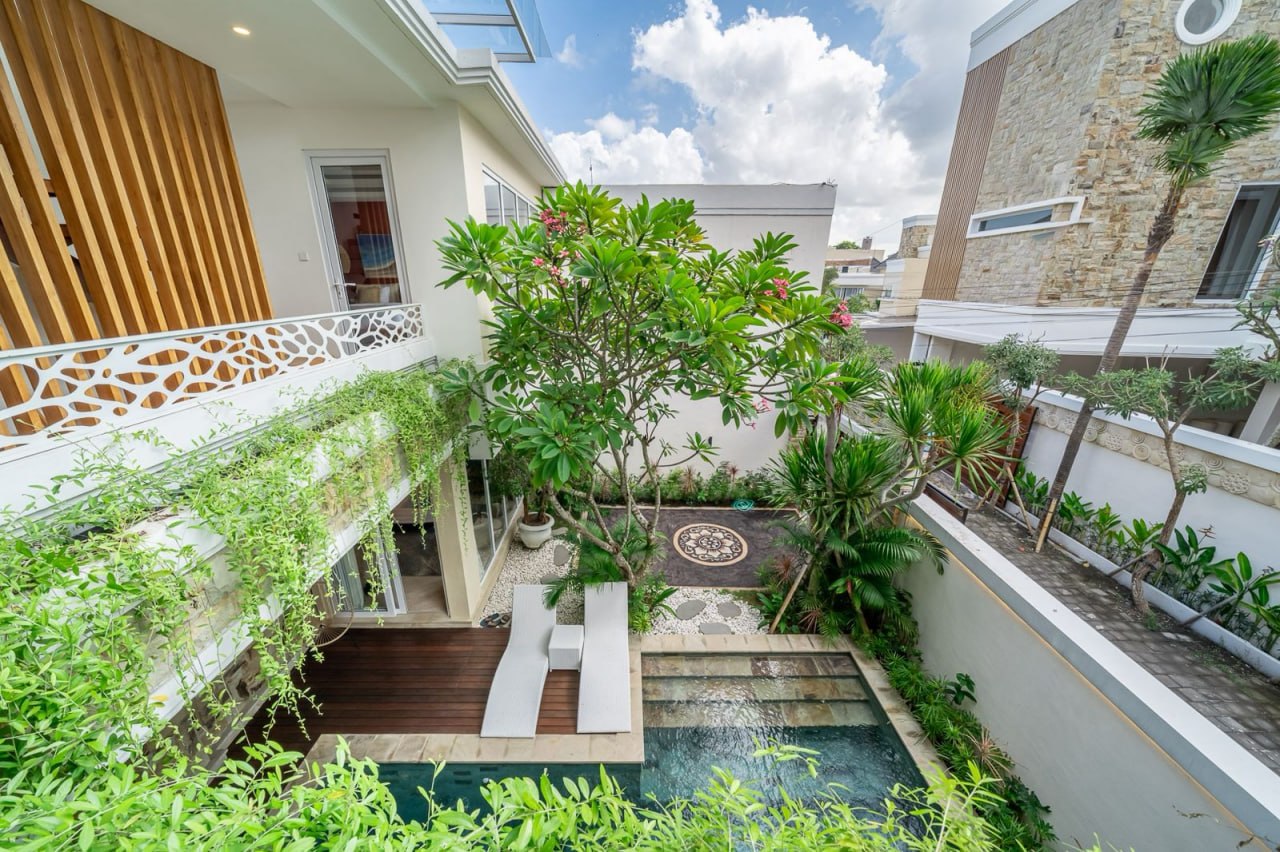 3-Bedroom Villa with Rice Field & Ocean Views for Rent in Tumbak Bayuh