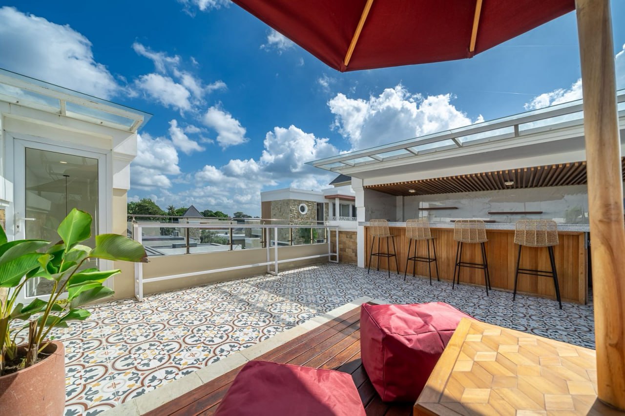 3-Bedroom Villa with Rice Field & Ocean Views for Rent in Tumbak Bayuh