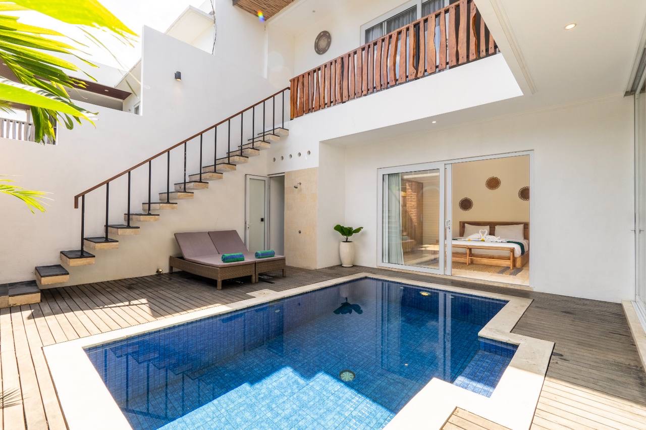 3-Bedroom Fully Furnished Villa with Private Pool for Rent in Tumbak Bayuh