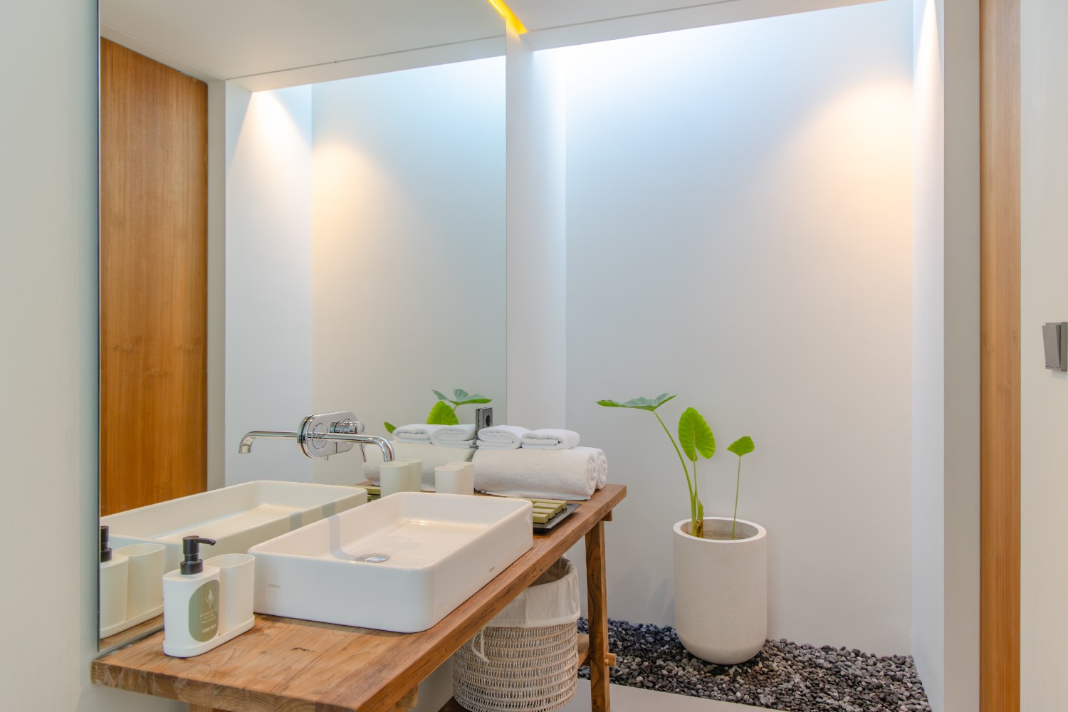 Domisili Villa — 2 Bedroom Villa for Rent in Kayutulang, Canggu