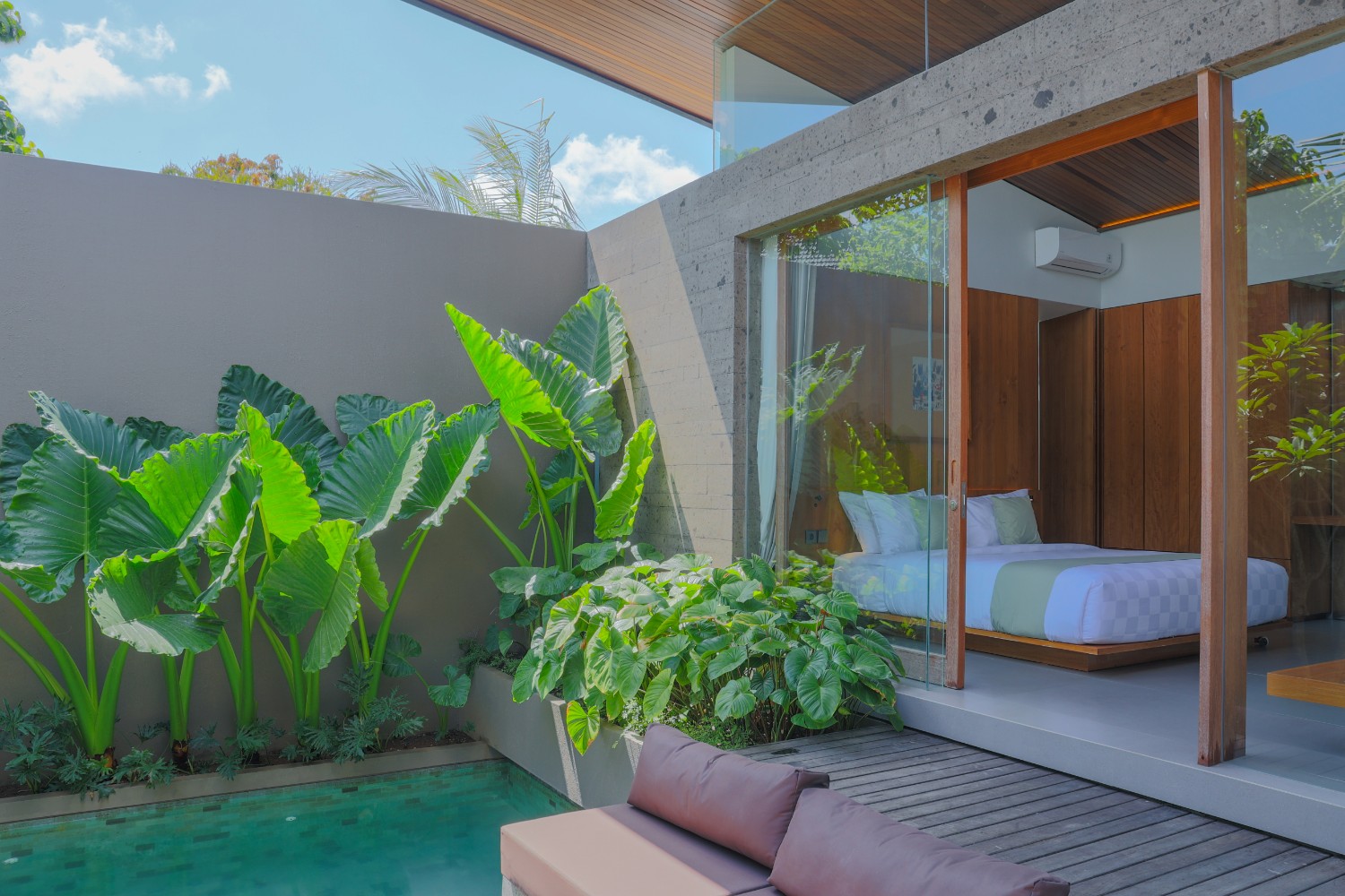 Domisili Villa — 3 Bedroom Villa for Rent in Kayutulang