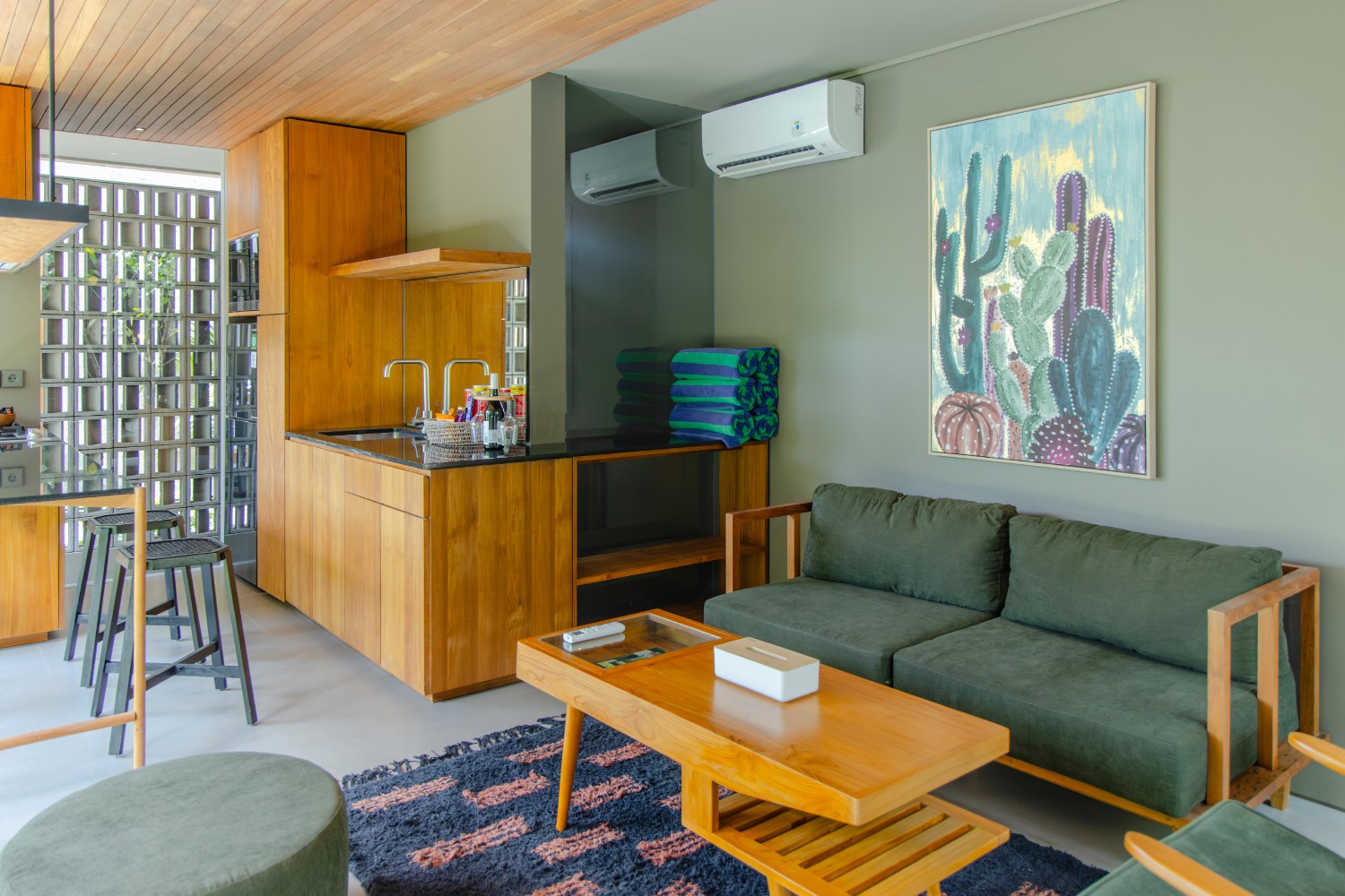 Domisili Villa — 3 Bedroom Villa for Rent in Kayutulang