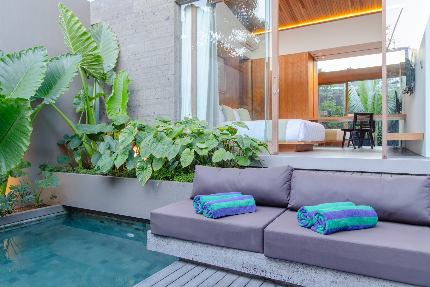 Domisili Villa — 3 Bedroom Villa for Rent in Kayutulang